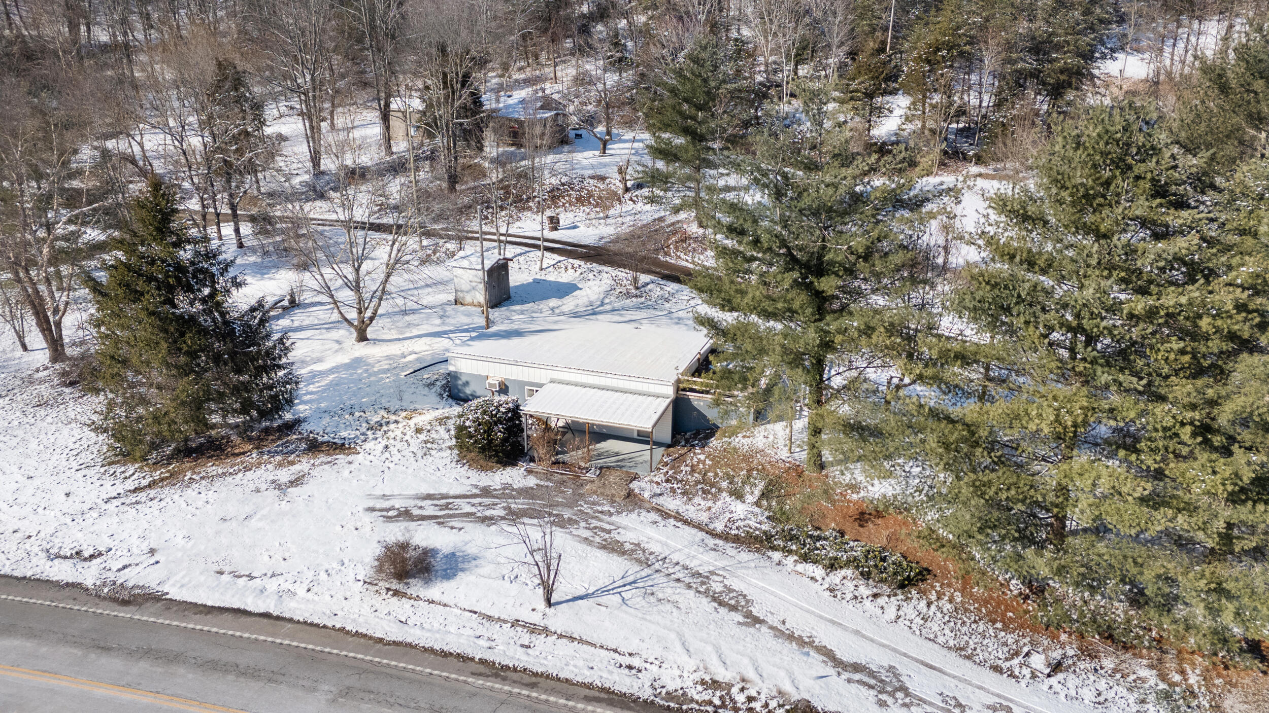 12005 Irvine Road Winchester, KY 40391 - Photo 3 of 43 dji_20250120114113_0004_d