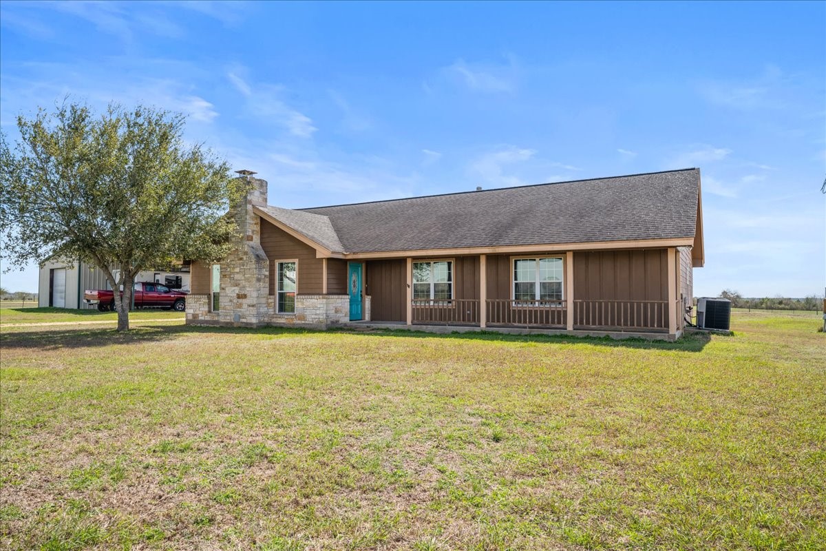 6234 Prihoda Road New Ulm, TX 78950 - Photo 3 of 17