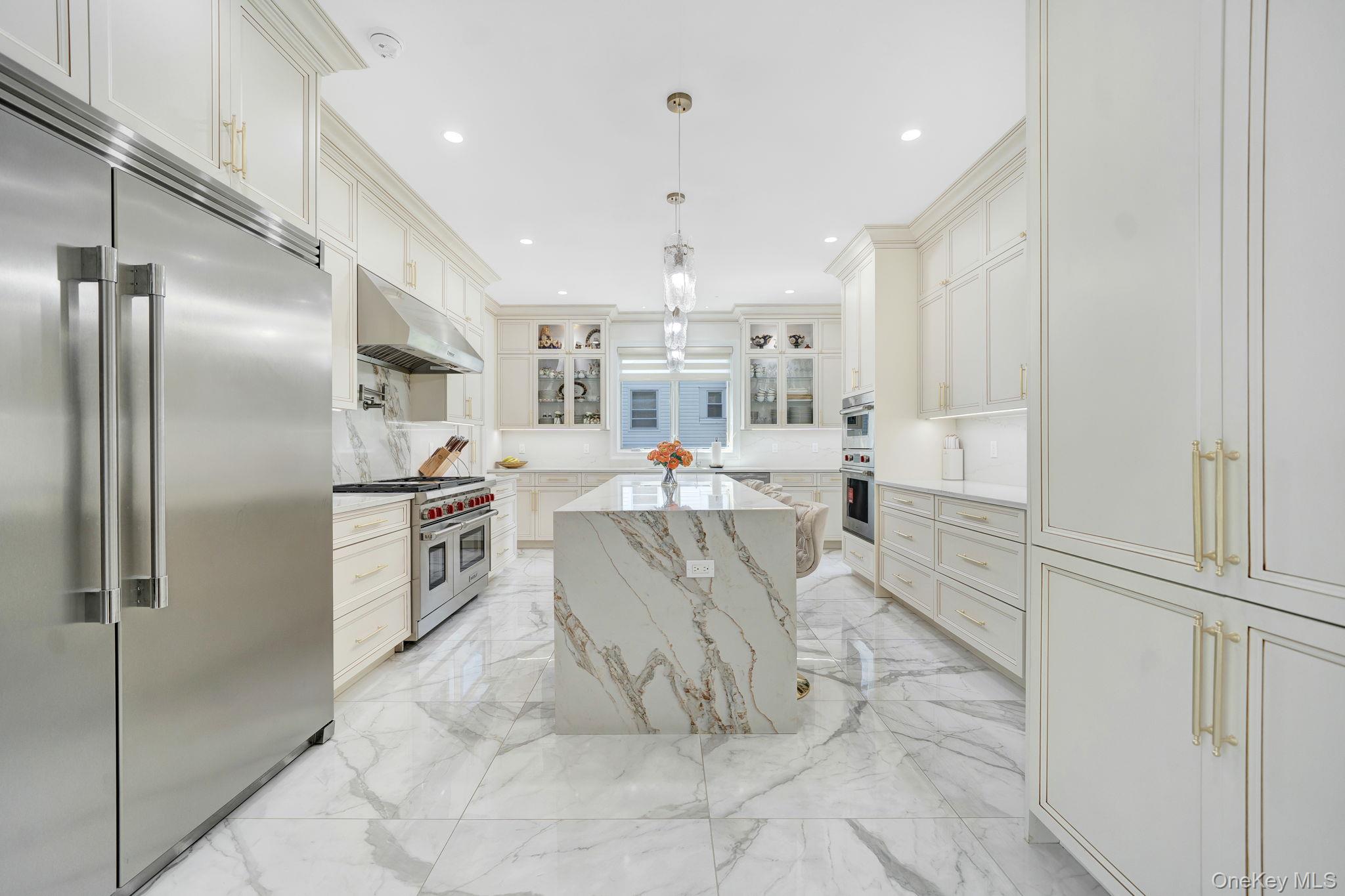 783 Oakleigh Road Valley Stream, NY 11581 - Photo 12 of 42