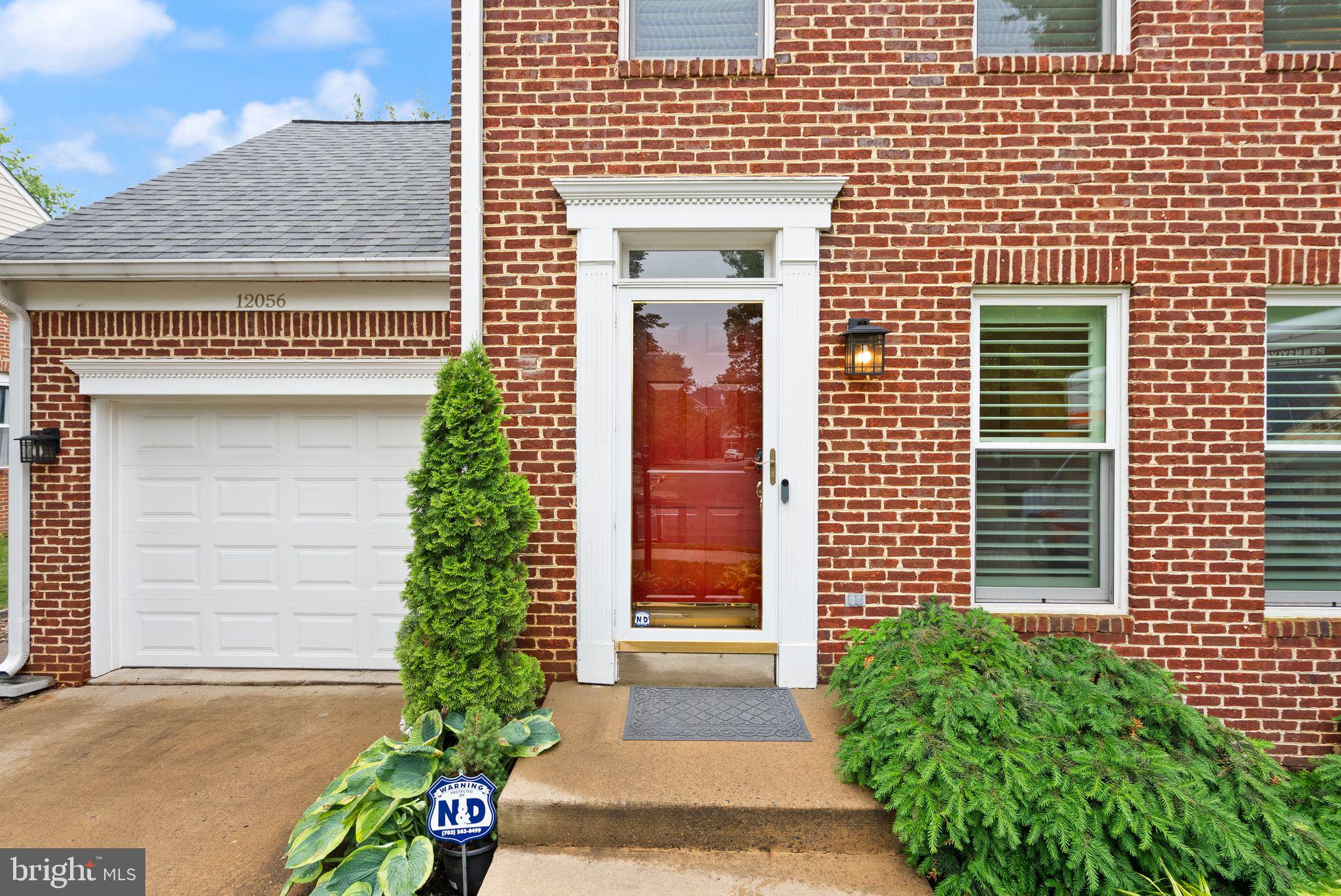 12056 Edgemere Circle Reston, VA 20190 - Photo 7 of 64