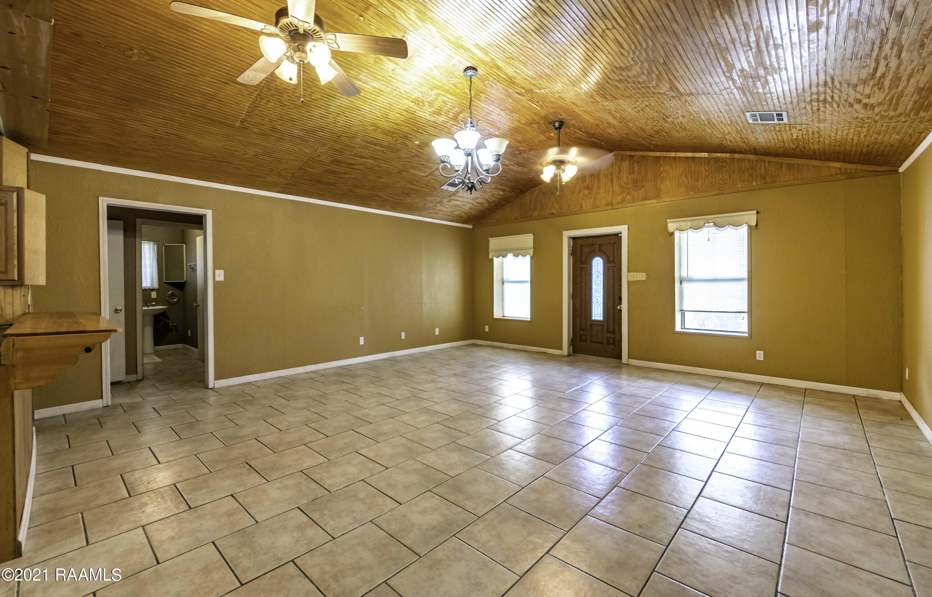 1243 Meche Road Rayne, LA 70578 - Photo 9 of 19 Gallery Image 9