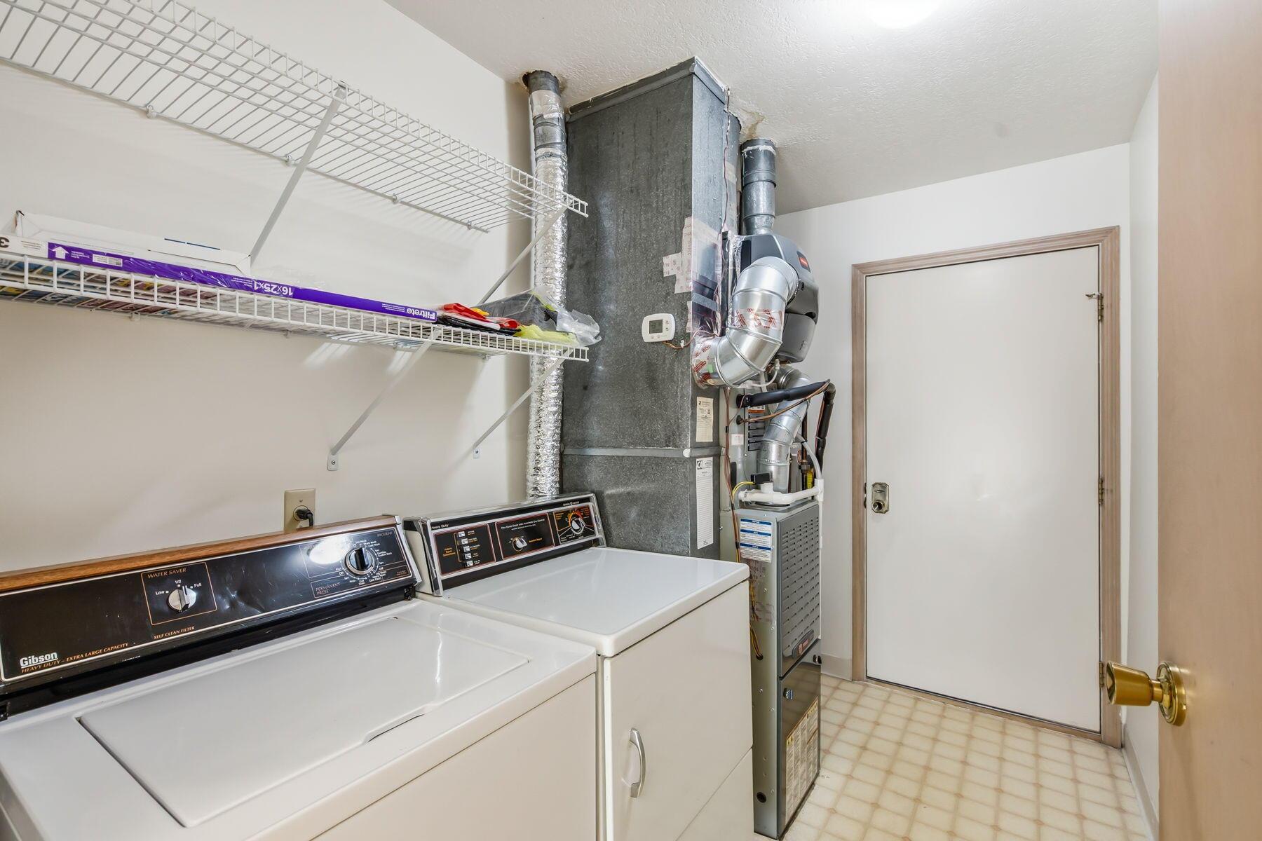 5831 Locbury Lane, Unit R Dublin, OH 43016 - Photo 28 of 35