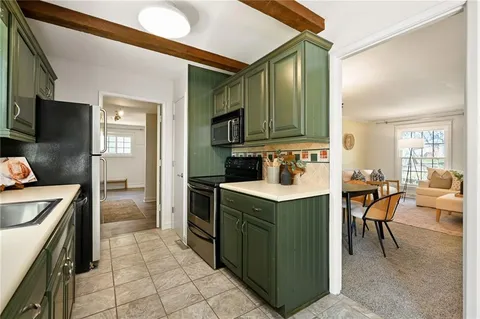 $425,000 | 5831 West 87th Terrace, Overland Park, KS 66207