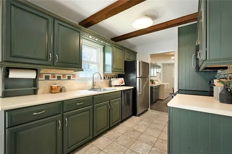 $425,000 | 5831 West 87th Terrace, Overland Park, KS 66207