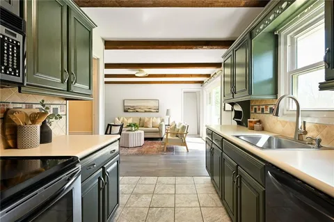 $425,000 | 5831 West 87th Terrace, Overland Park, KS 66207