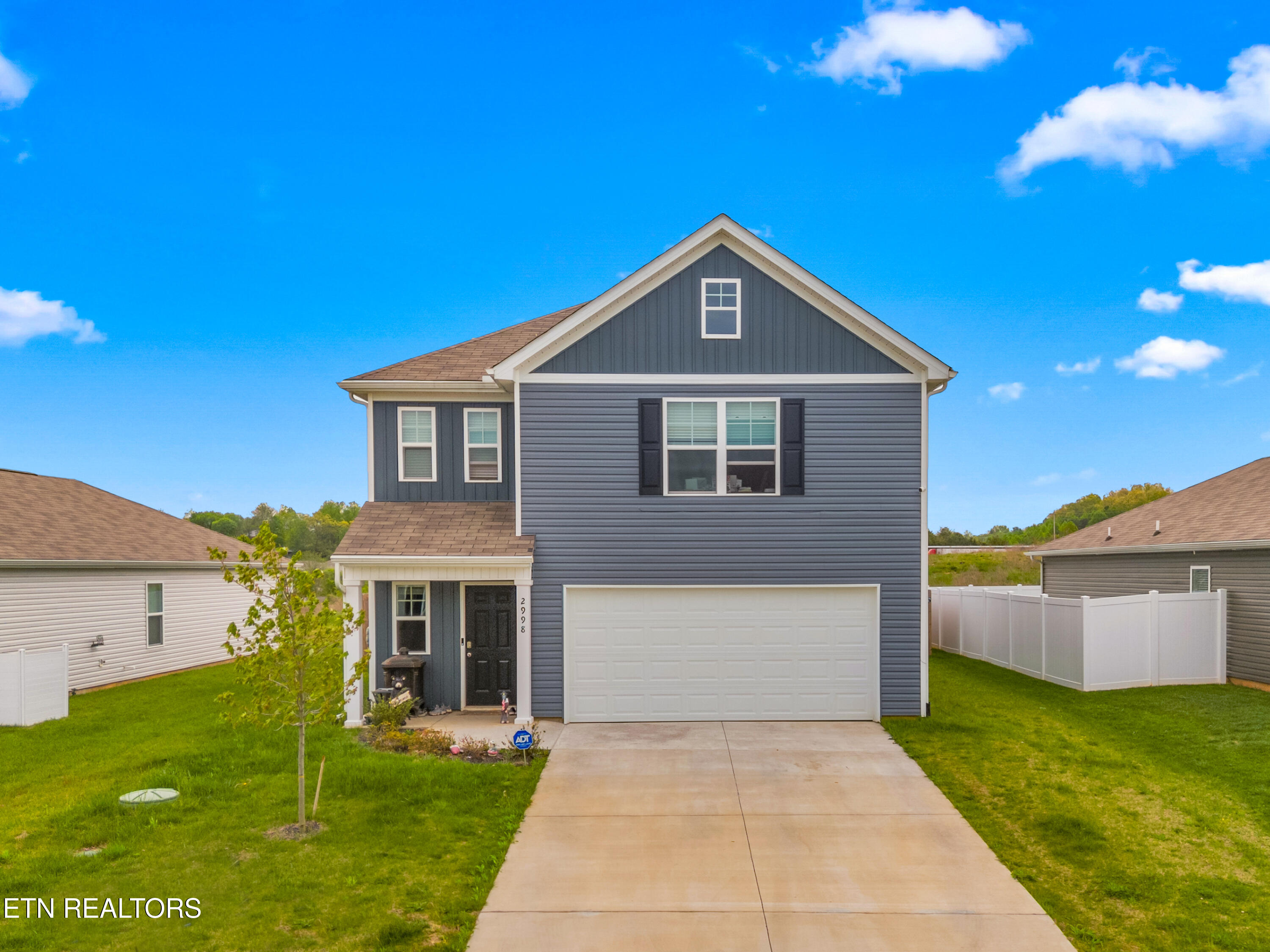 2998 Nicole Circle Morristown, TN 37814 - Photo 1 of 18 002-2998NicoleCircle-Morristown-TN-37814