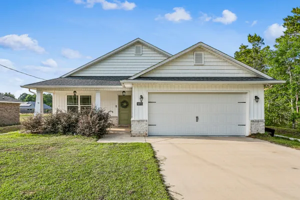 $399,900 | 5072 Tarpon Avenue, Gulf Breeze, FL 32563