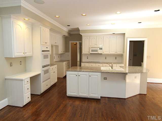3914 Chippenham Road Durham, NC 27707 - Photo 8 of 23 Gallery Image 8