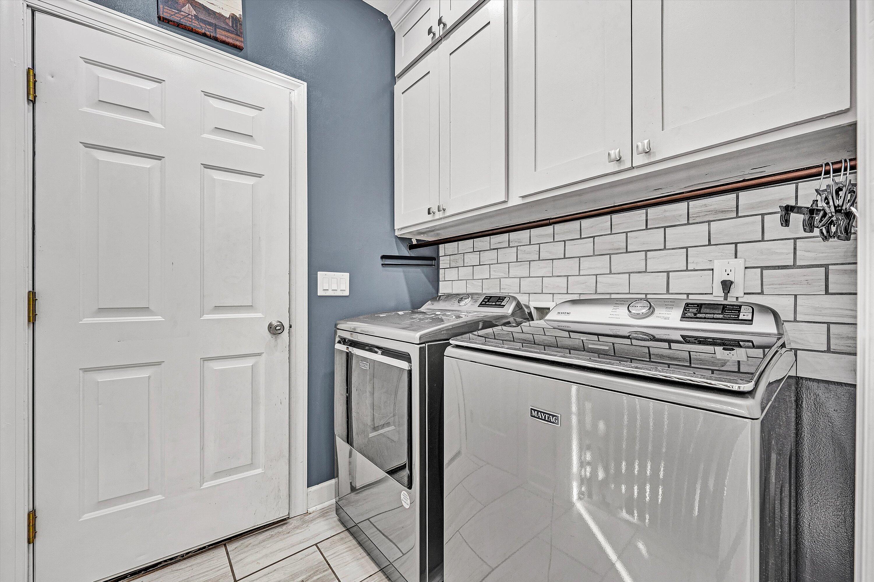 207 Overlook Road Vinton, VA 24179 - Photo 13 of 65 a kitchen with white cabinets and white appliances