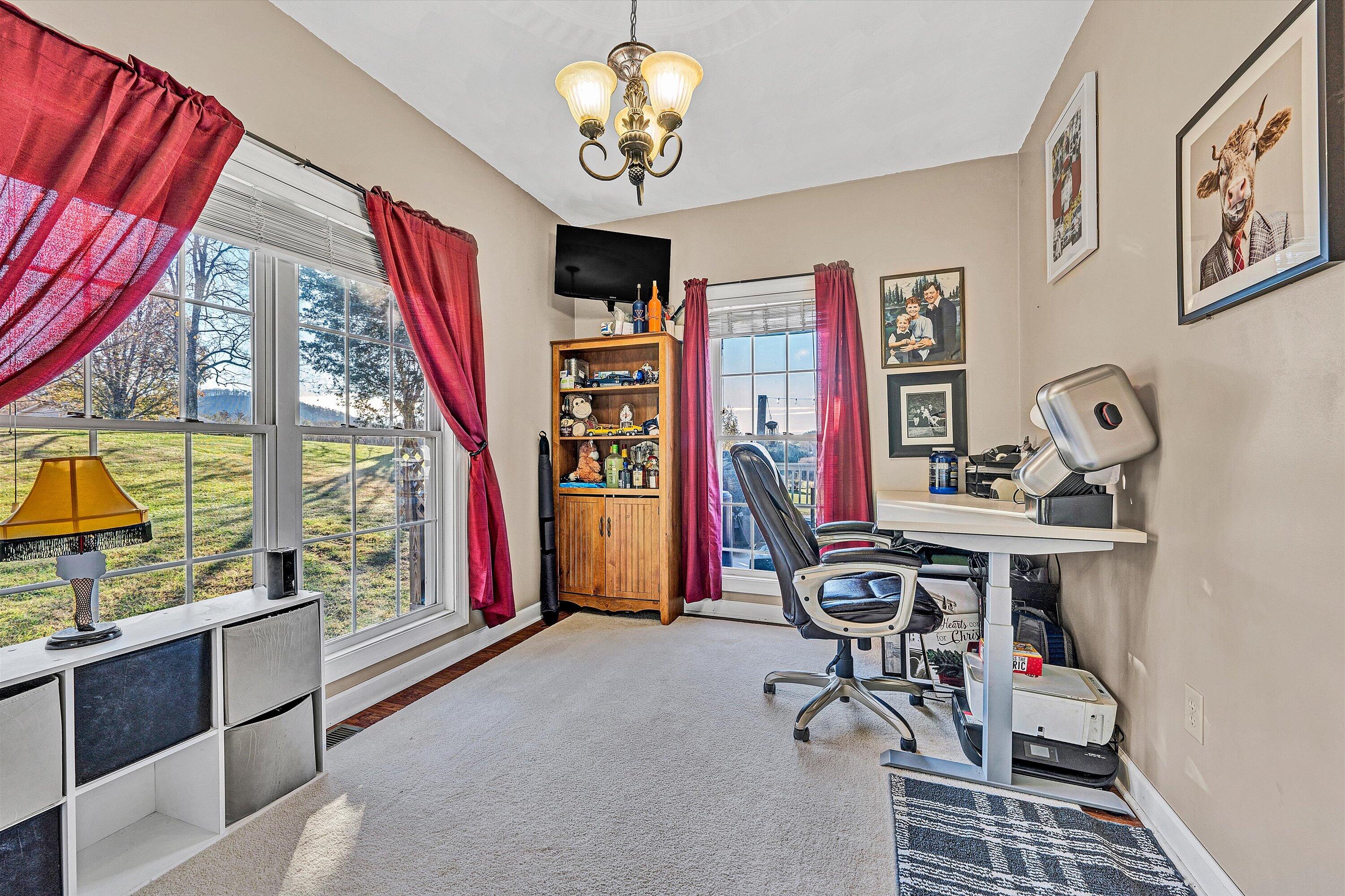 207 Overlook Road Vinton, VA 24179 - Photo 14 of 65 a view of a room with gym equipment