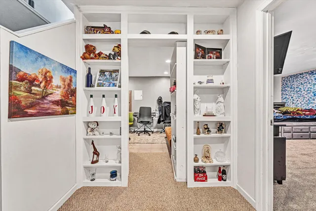 $465,000 | 207 Overlook Road, Vinton, VA 24179