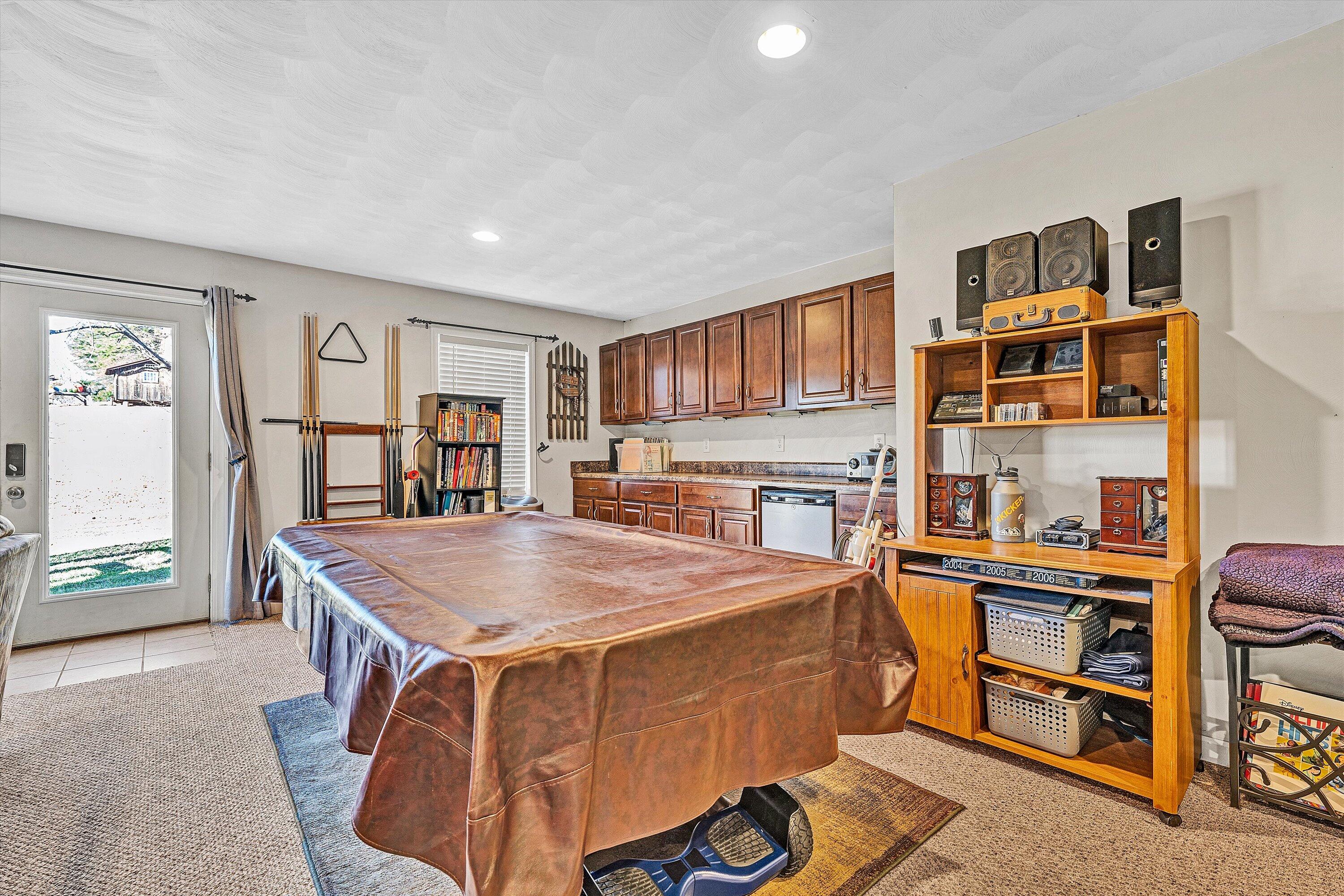 207 Overlook Road Vinton, VA 24179 - Photo 38 of 65 40-SGP-00201