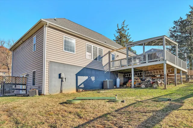 $465,000 | 207 Overlook Road, Vinton, VA 24179