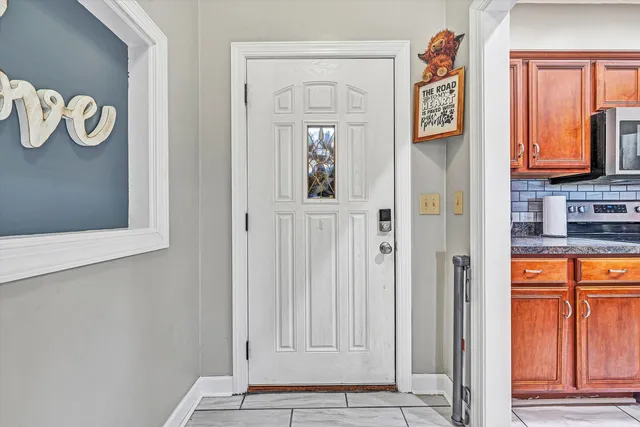 $465,000 | 207 Overlook Road, Vinton, VA 24179