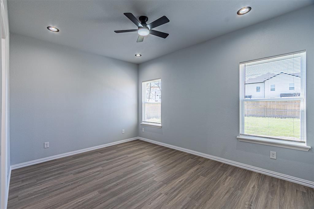 2419 Jeffries Street Dallas, TX 75215 - Photo 13 of 21