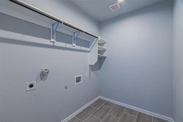 $2,700 | 2419 Jeffries Street, Dallas, TX 75215