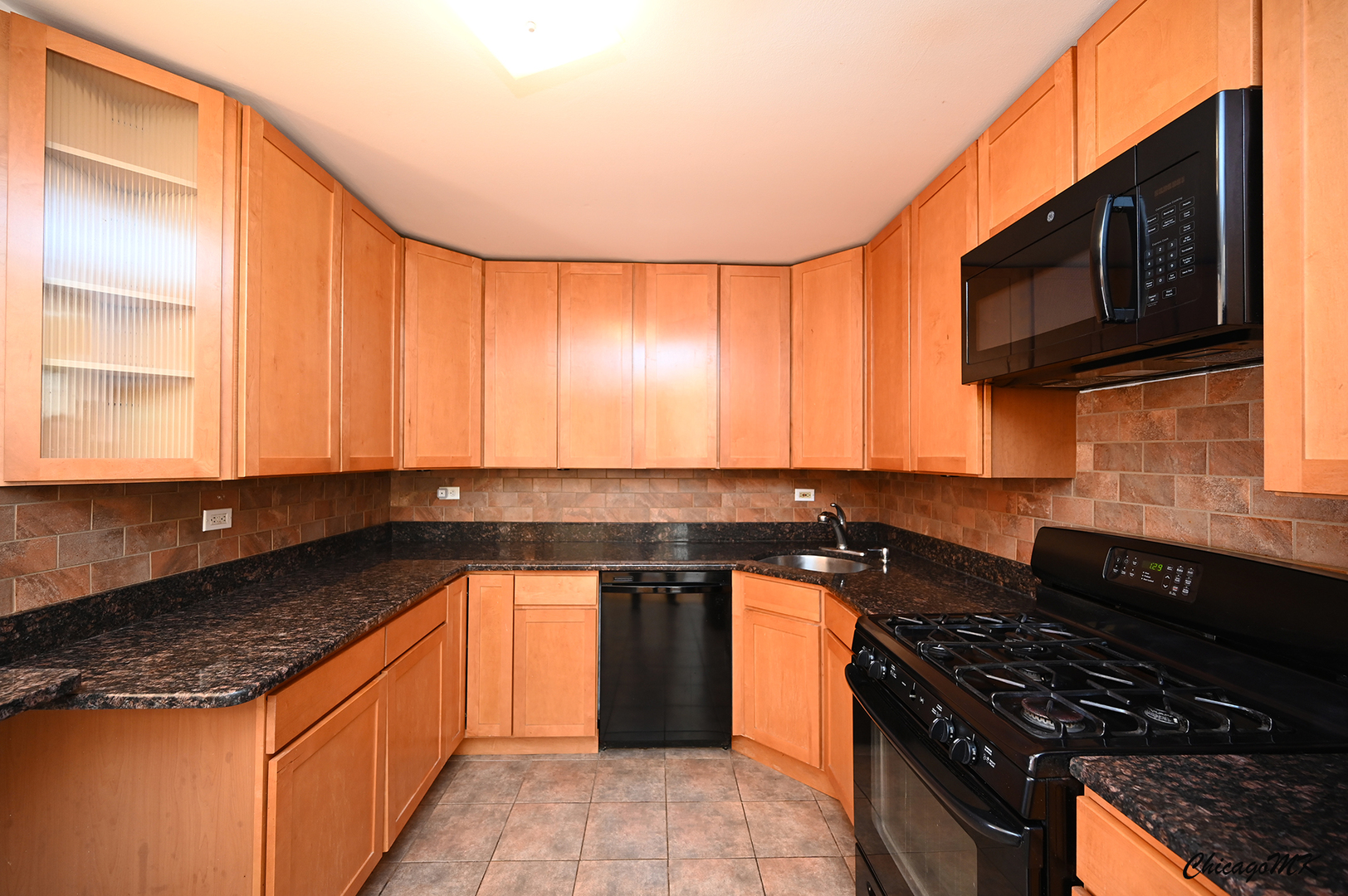 8824 Jody Lane, Unit 2G Des Plaines, IL 60016 - Photo 12 of 38