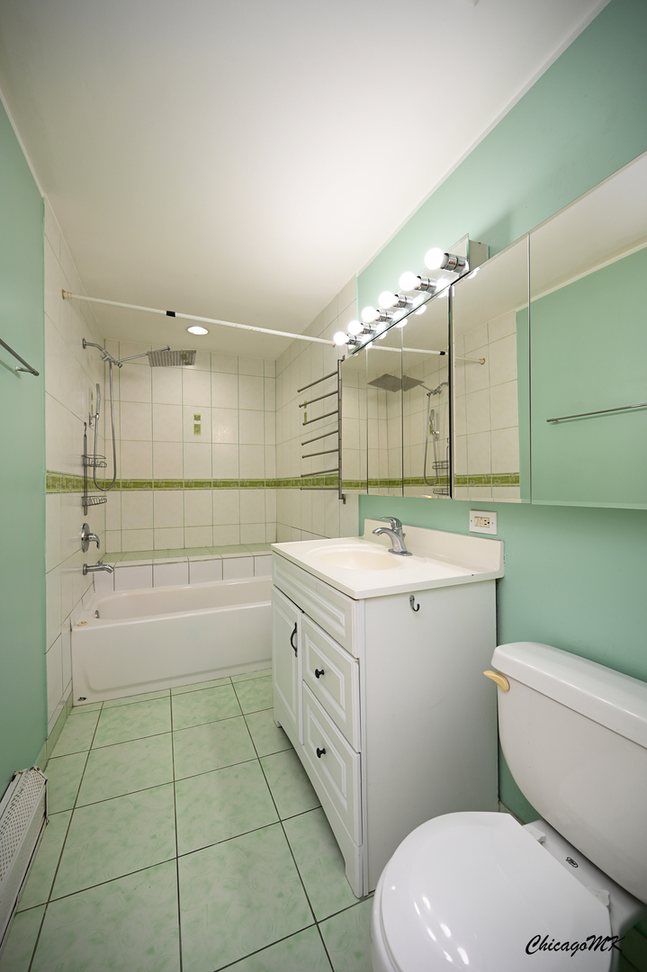 8824 Jody Lane, Unit 2G Des Plaines, IL 60016 - Photo 23 of 38