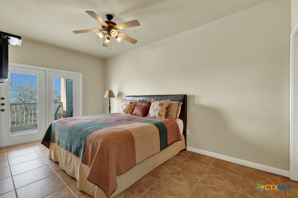 1247 Gruene Road, Unit 203 New Braunfels, TX 78130 - Photo 11 of 44