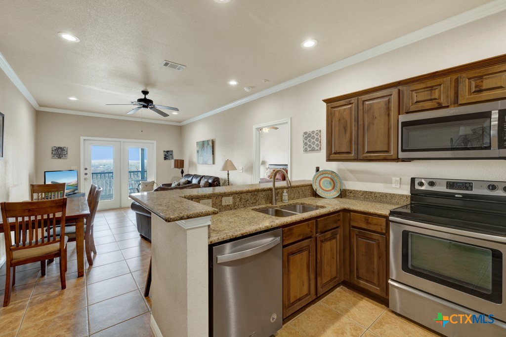 1247 Gruene Road, Unit 203 New Braunfels, TX 78130 - Photo 7 of 44