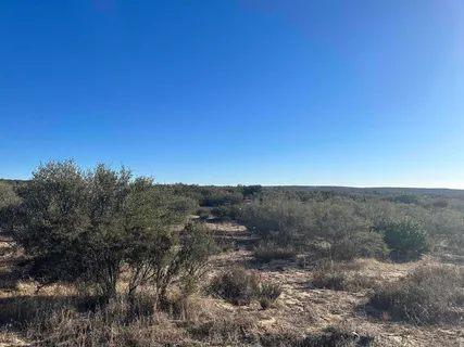 a view of a dry field