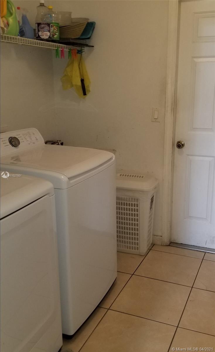 Sunshine Lehigh Acres, FL 33976 - Photo 6 of 10