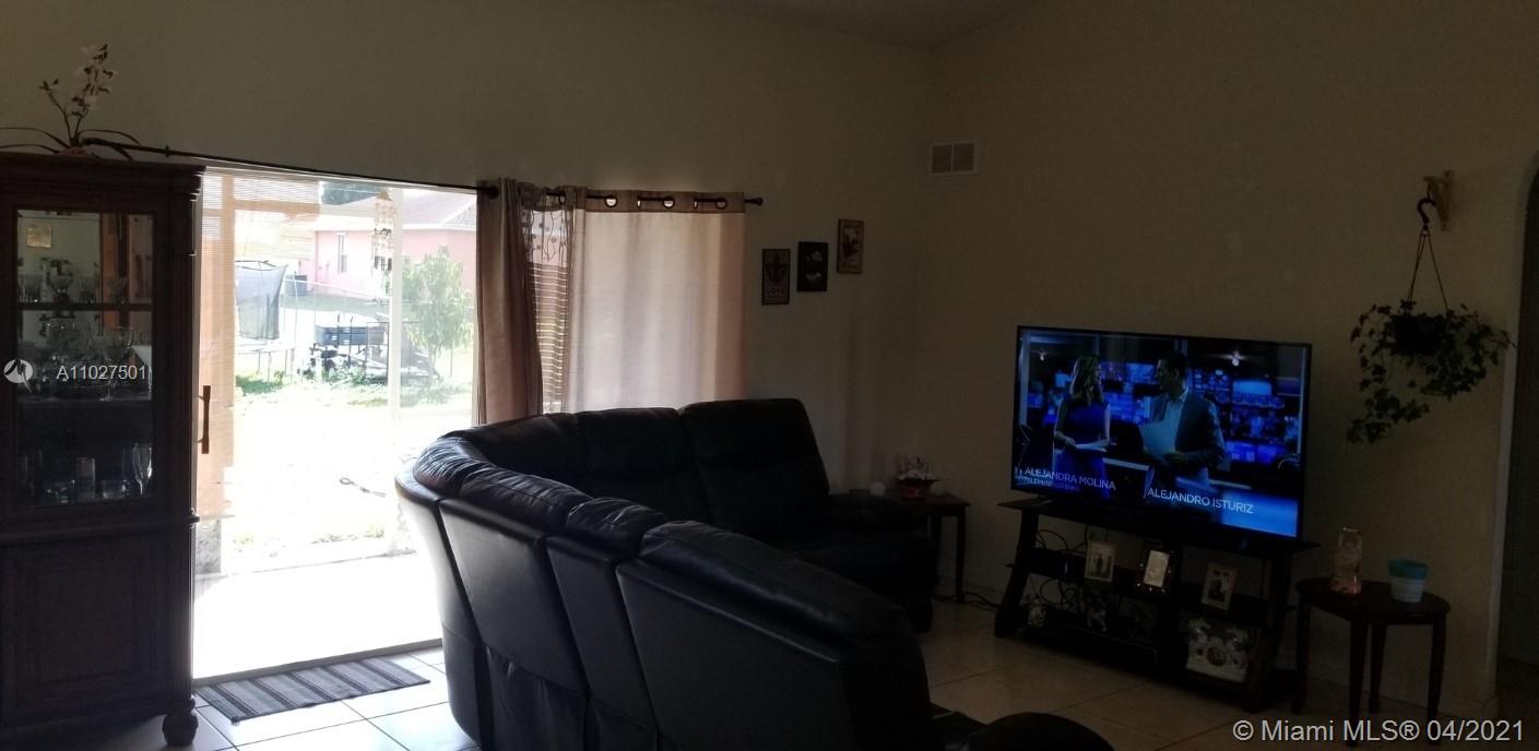 Sunshine Lehigh Acres, FL 33976 - Photo 8 of 10