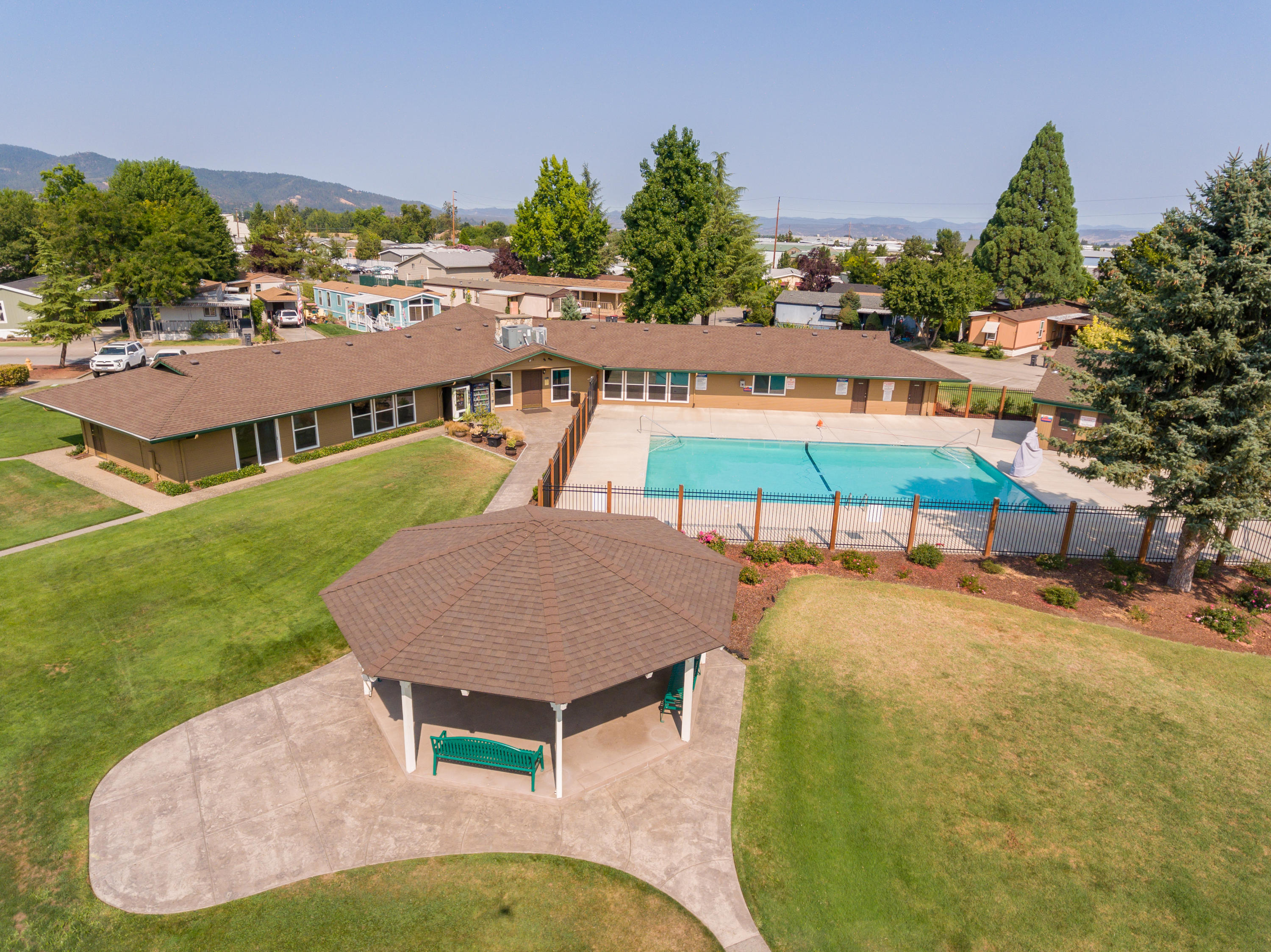 852 Carol Rae Medford, OR 97501 - Photo 17 of 18 DJI_0015