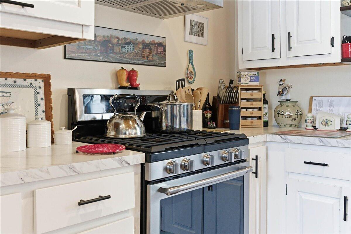 59 Vanner Road Washington, ME 04574 - Photo 2 of 55 Kitchen