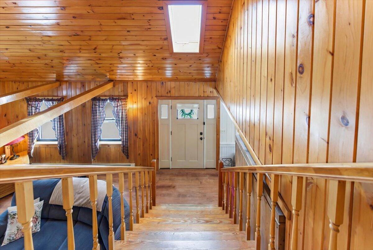 59 Vanner Road Washington, ME 04574 - Photo 28 of 55 Large Stairway
