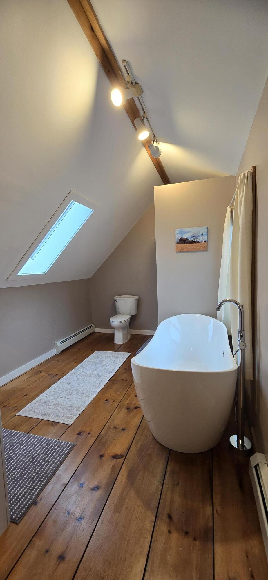 59 Vanner Road Washington, ME 04574 - Photo 33 of 55 Primary Bathroom