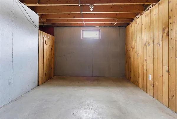 $399,900 | 59 Vanner Road, Washington, ME 04574