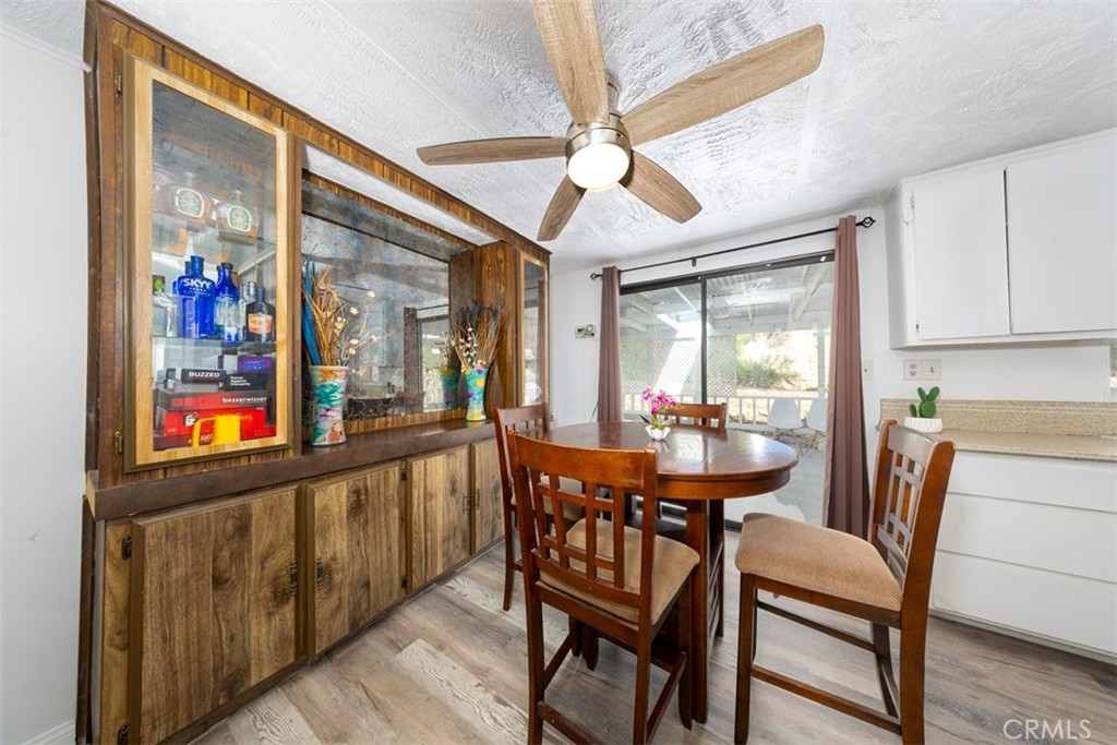 148628 Marl Road Needles, CA 92363 - Photo 13 of 51 Dining room