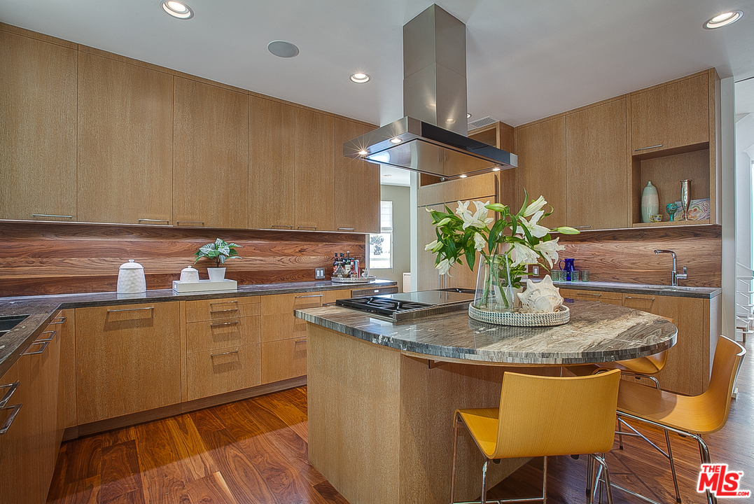 556 Dryad Road Santa Monica, CA 90402 - Photo 13 of 46 Gallery Image 13
