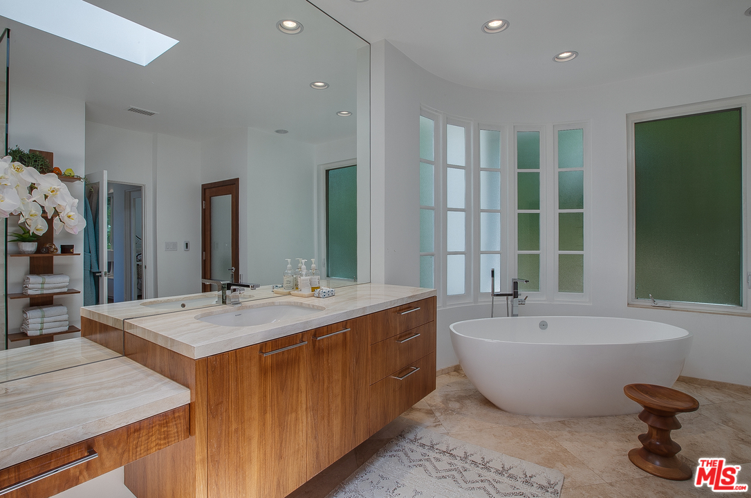 556 Dryad Road Santa Monica, CA 90402 - Photo 32 of 46 Gallery Image 32