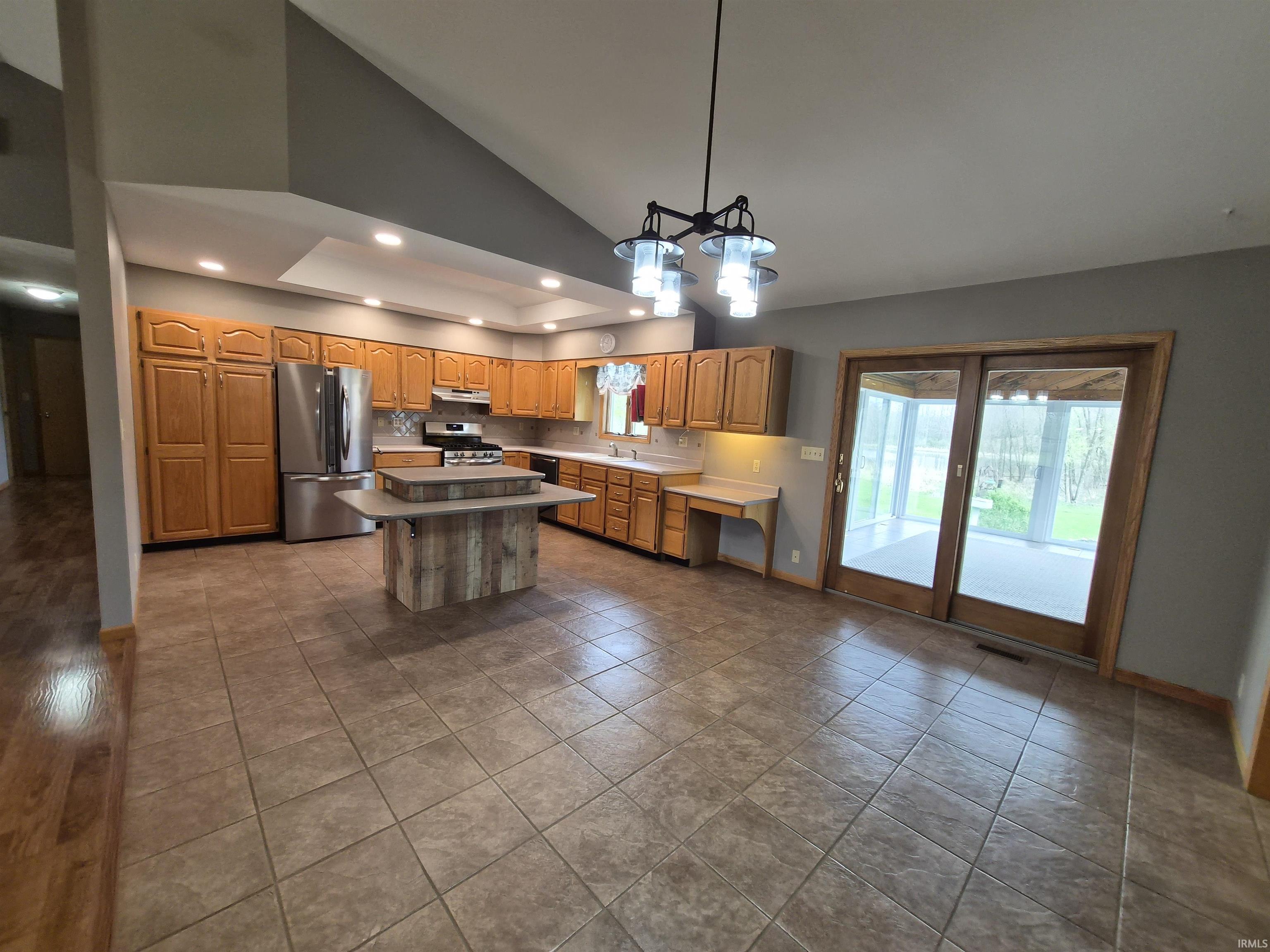 8506 East Ryerson Road Pierceton, IN 46562 - Photo 5 of 36