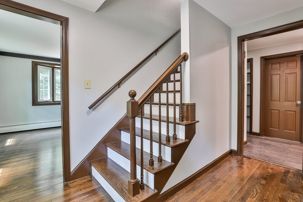 537 Main Street Boxford, MA 01921 - Photo 14 of 41
