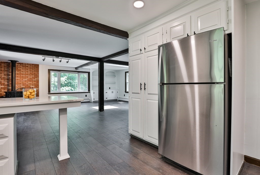 537 Main Street Boxford, MA 01921 - Photo 7 of 41