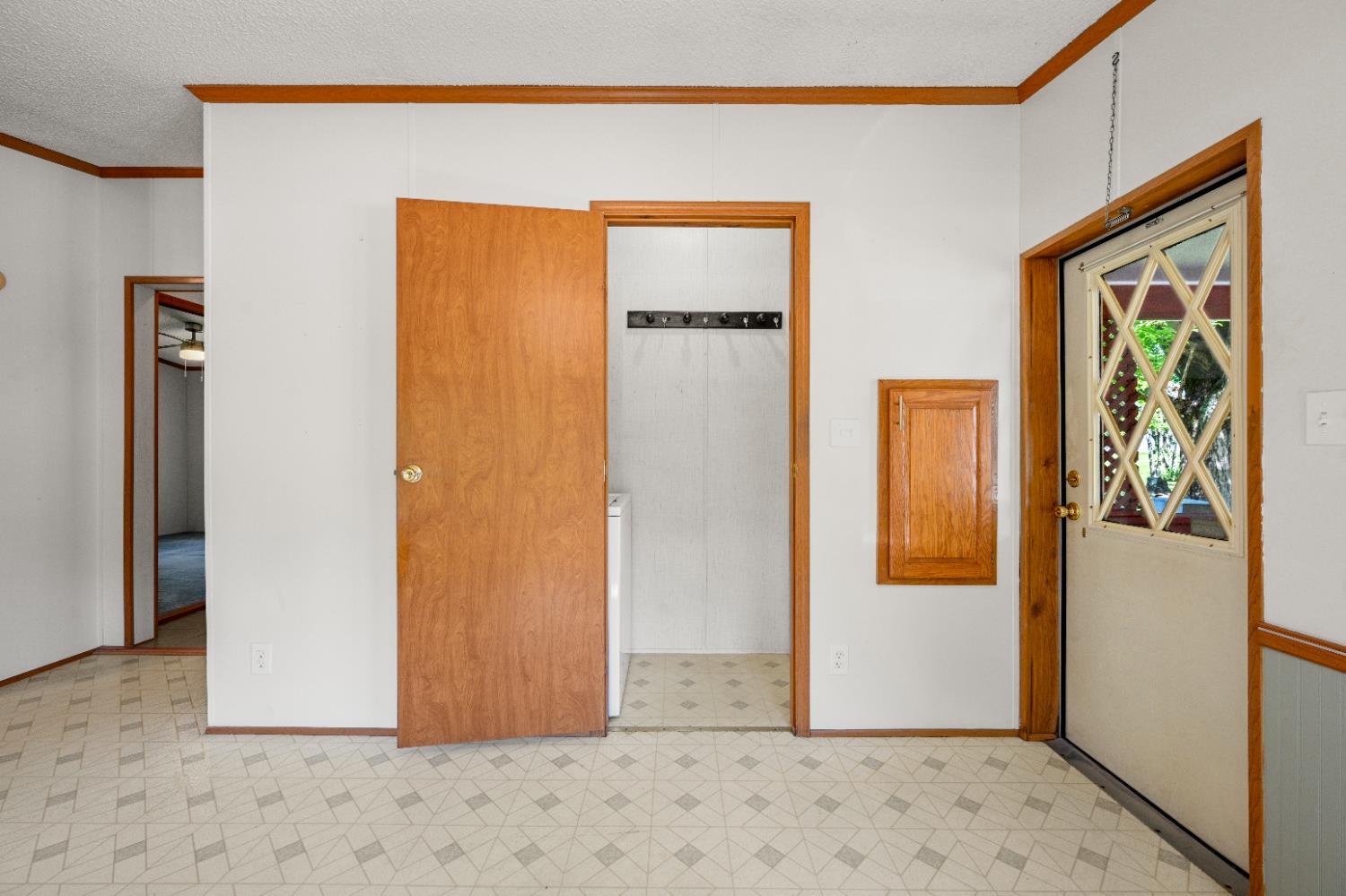 8981 Highway 101 Sunman, IN 47041 - Photo 12 of 40