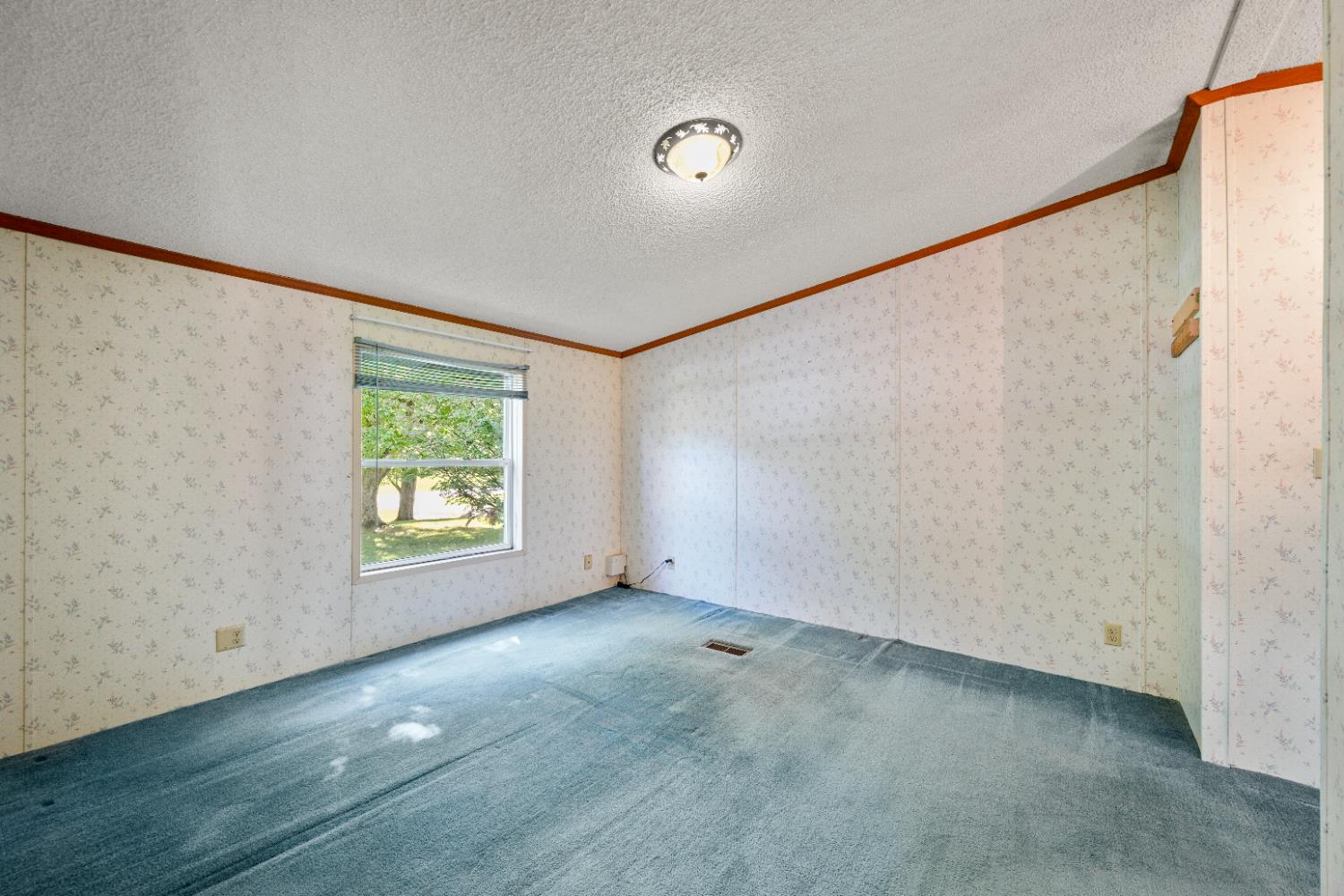 8981 Highway 101 Sunman, IN 47041 - Photo 17 of 40