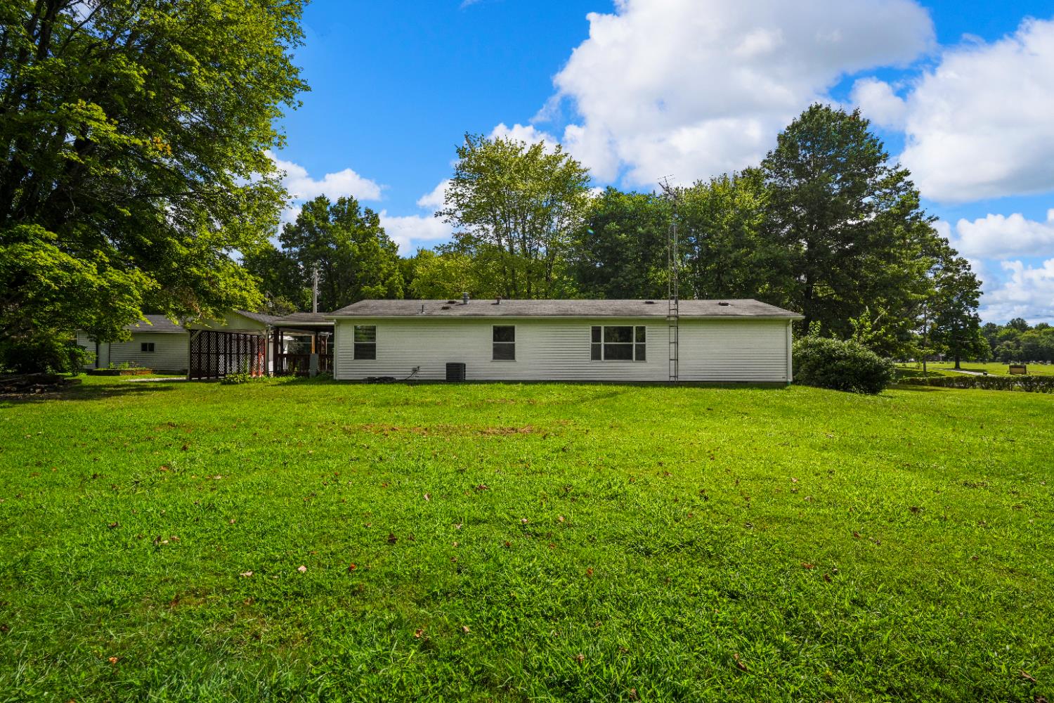 8981 Highway 101 Sunman, IN 47041 - Photo 31 of 40