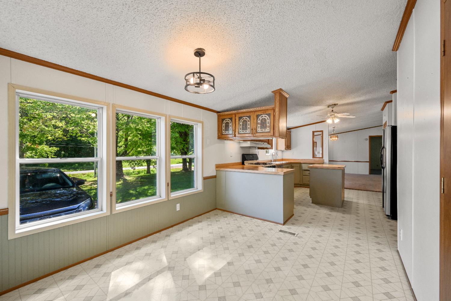 8981 Highway 101 Sunman, IN 47041 - Photo 5 of 40