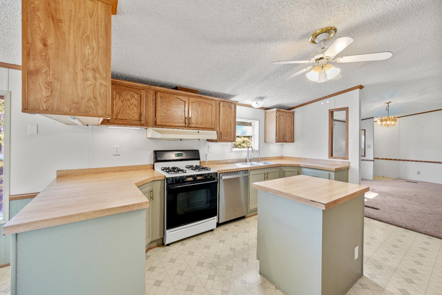 8981 Highway 101 Sunman, IN 47041 - Photo 9 of 40