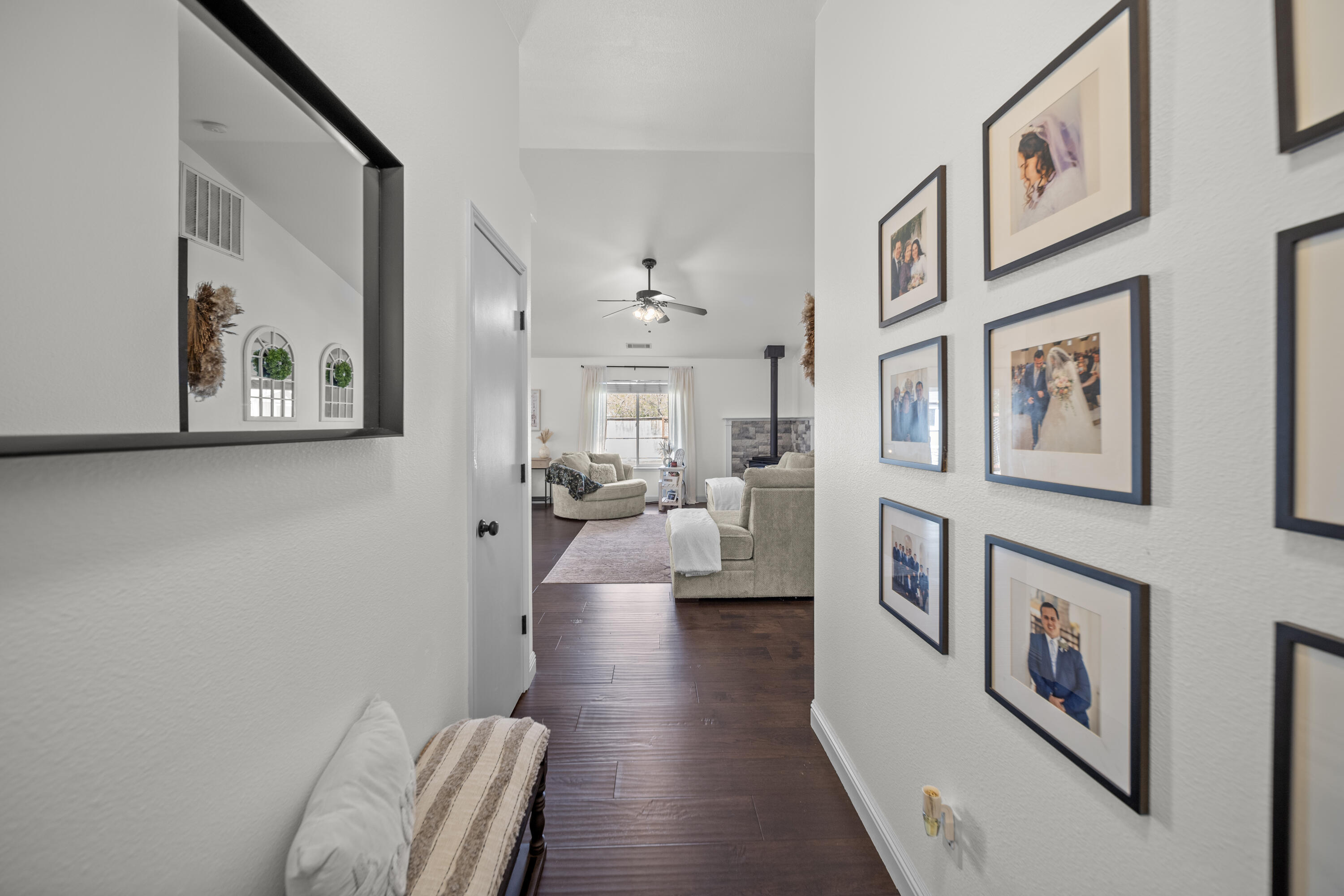 3386 Lyndsey Lane Anderson, CA 96007 - Photo 2 of 30 DSC07695