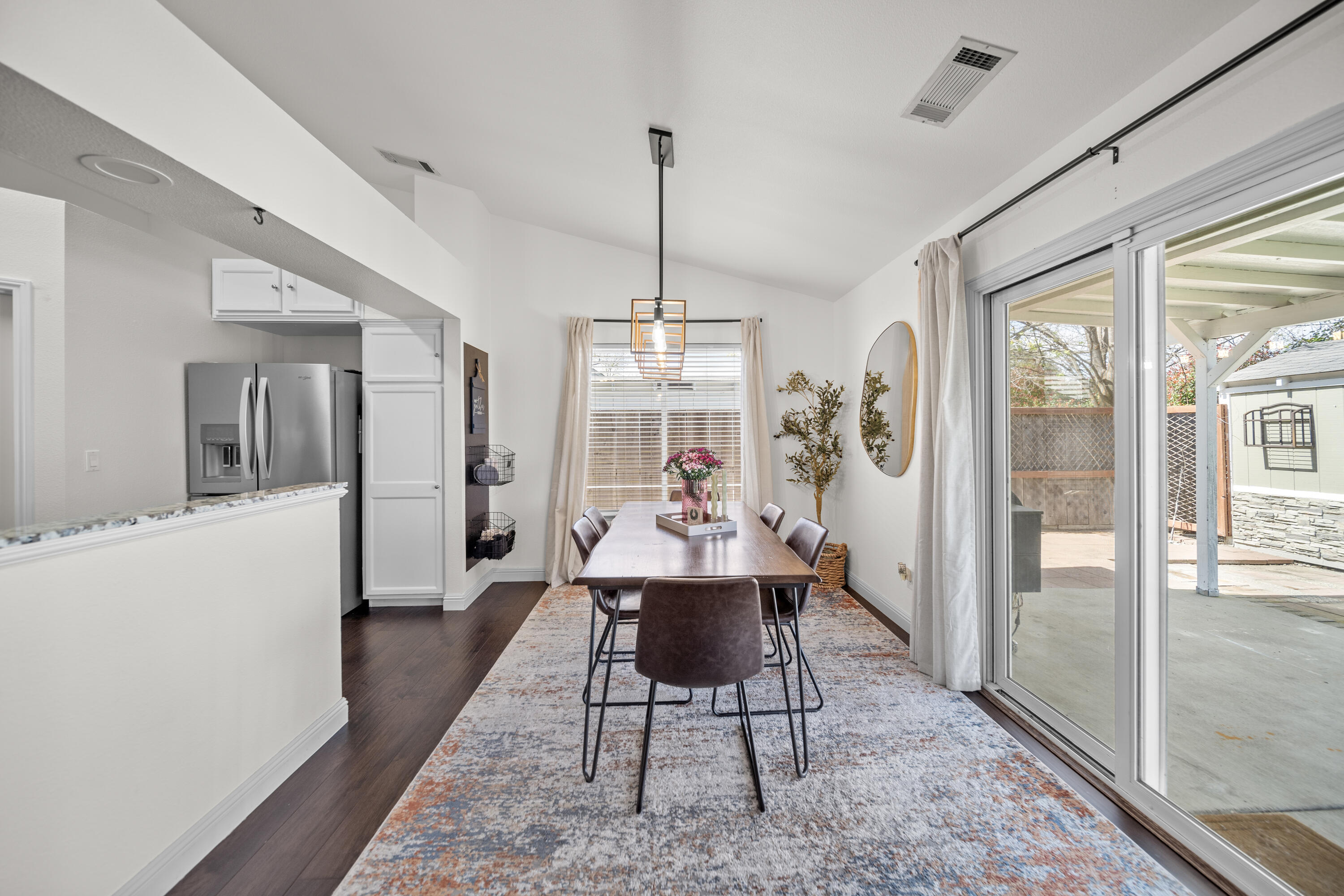 3386 Lyndsey Lane Anderson, CA 96007 - Photo 7 of 30 DSC07711