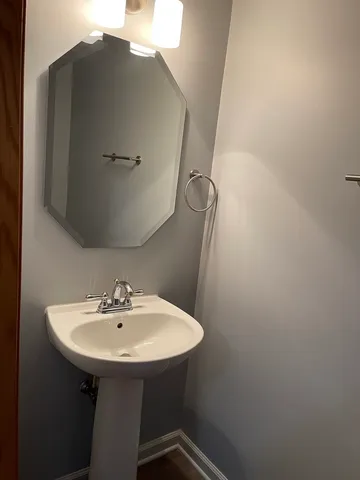 $2,475 | 2617 Carrolwood Road, Unit 2617, Naperville, IL 60540