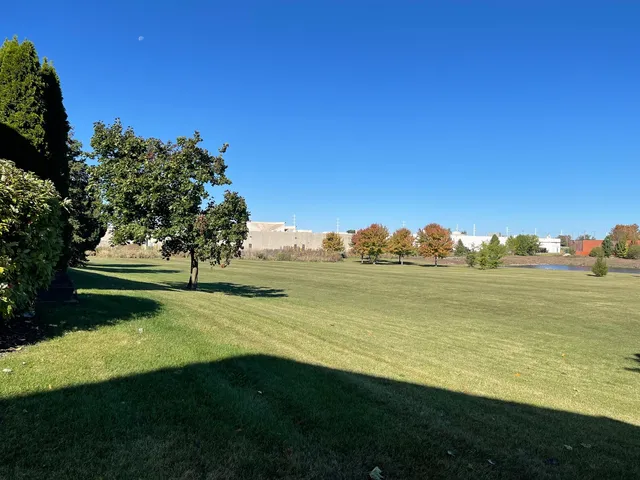 $2,475 | 2617 Carrolwood Road, Unit 2617, Naperville, IL 60540