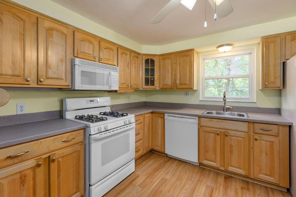 411 Walnut Road Pittsburgh, PA 15202 - Photo 8 of 23 Gallery Image 8