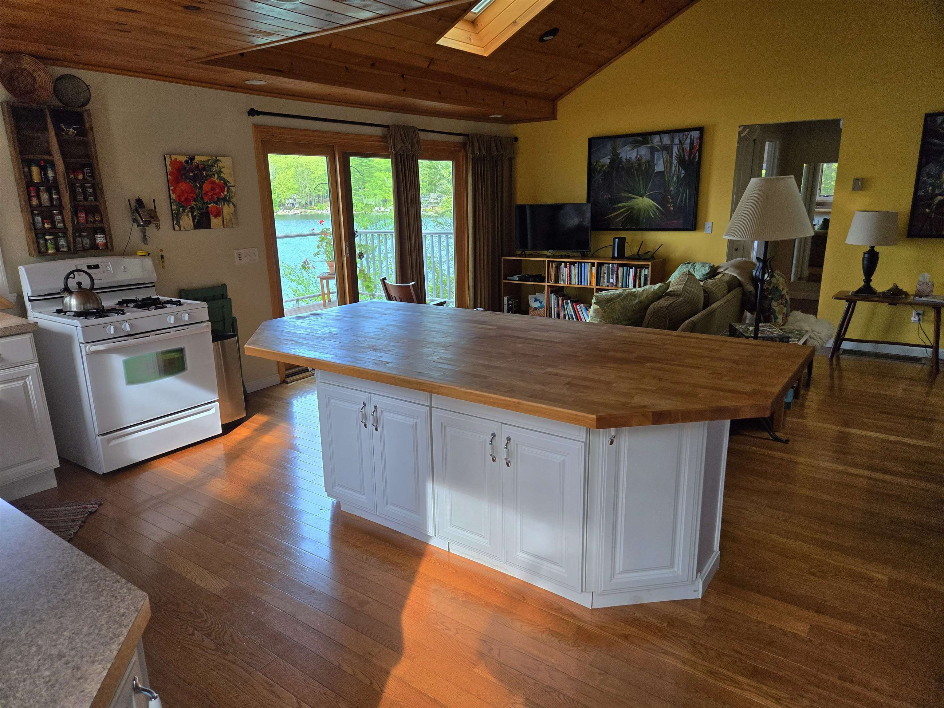 100 South Shore Road New Durham, NH 03855 - Photo 23 of 25