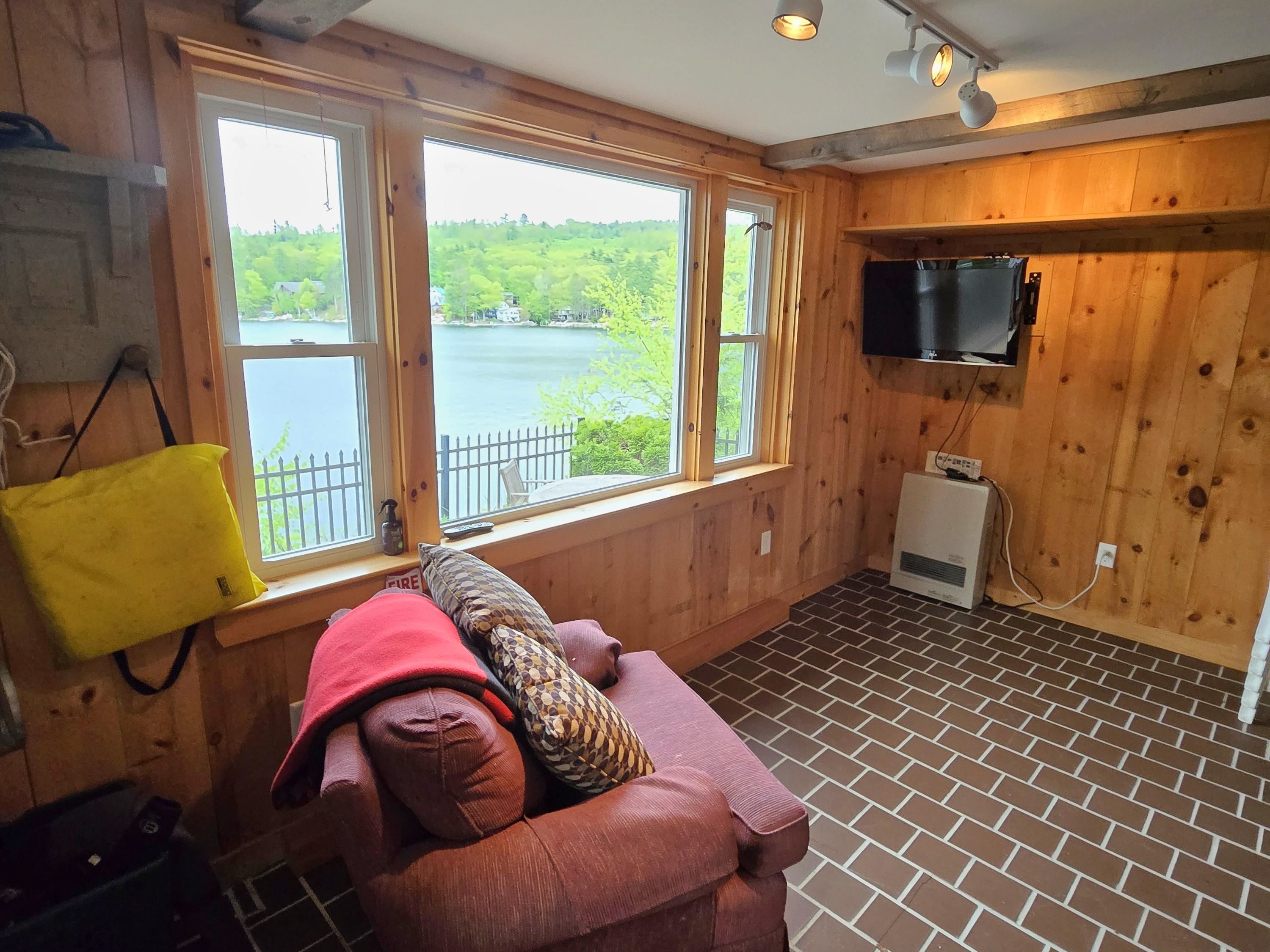 100 South Shore Road New Durham, NH 03855 - Photo 9 of 25